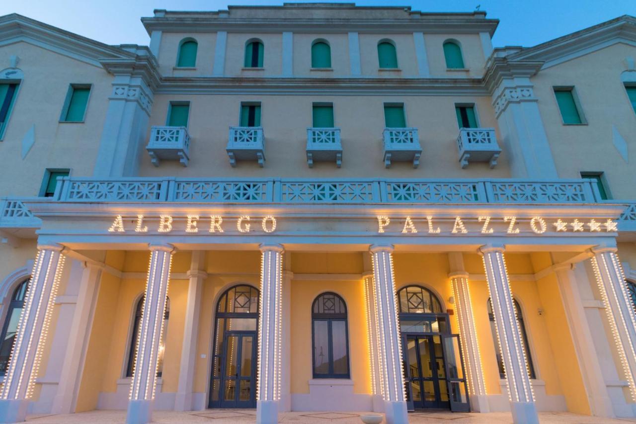 Albergo Palazzo Санта-Чезареа-Терме Екстер'єр фото